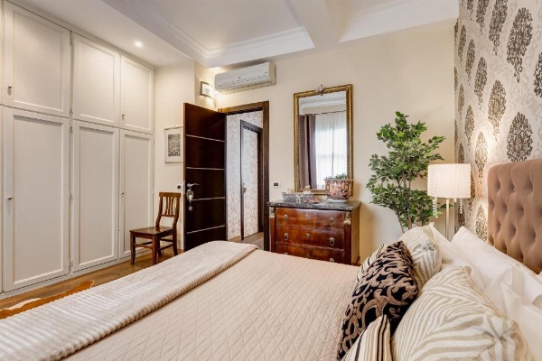 Piazza Di Spagna Fantastic Apartment image 21